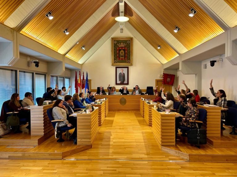 C’s y PP consiguen que el Consistorio reafirme su compromiso en la lucha por la igualdad sin el apoyo de VOX