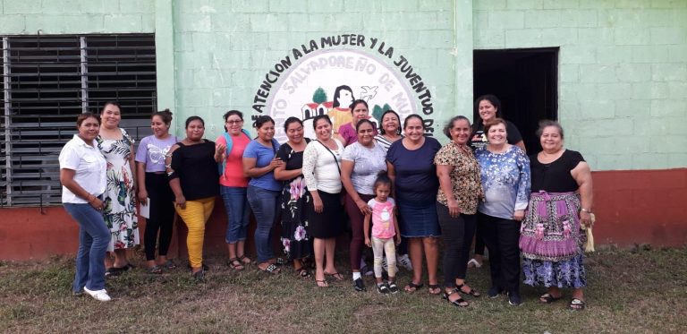  Salvadoras y Salvadas: una radio para romper el miedo