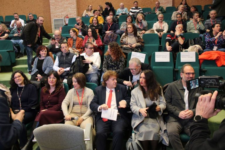 Blanca Fernández resalta la necesidad de contar con un sindicato fuerte como UGT para defender la clase trabajadora, el bienestar y la democracia Blanca Fernández resalta la necesidad de contar con un sindicato fuerte como UGT para defender la clase trabajadora, el bienestar y la democracia