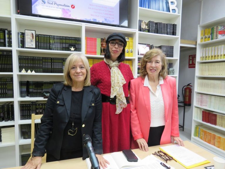 En la sede de Sial Pigmalión, calle Huesca 7 de Madrid: Sexta sesión del ciclo Poesía con Paty Liñán En la sede de Sial Pigmalión, calle Huesca 7 de Madrid: Sexta sesión del ciclo Poesía con Paty Liñán
