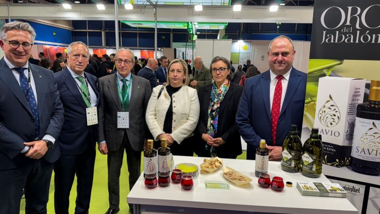 Globalcaja contribuye a fortalecer la competitividad del sector oleícola colaborando con ferias como la World Olive Oil Exhibition