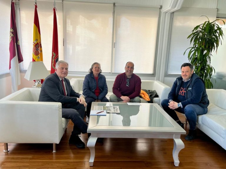 La Asociación de Vecinos Santo Tomás de Villanueva traslada al alcalde sus «inquietudes» tras el anuncio de reubicar el centro de salud