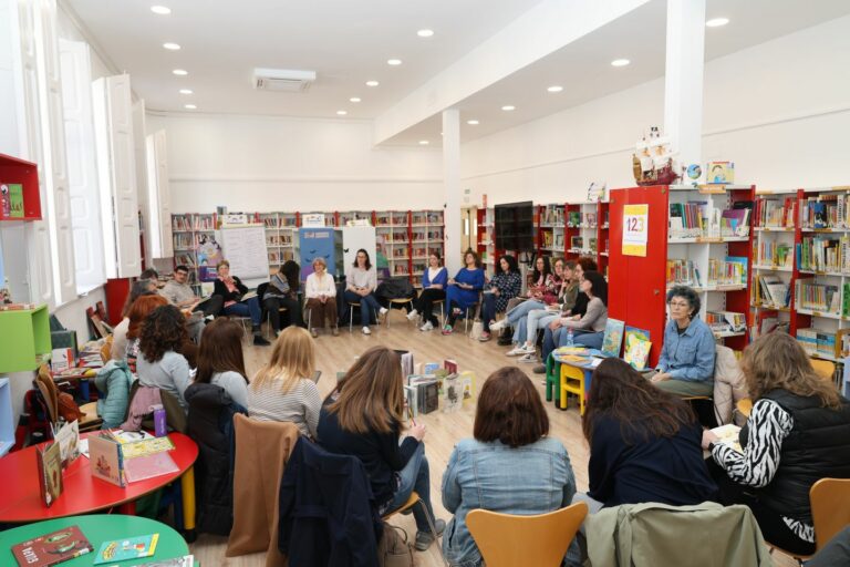 La lectura como herramienta para el bienestar emocional: Alcázar de San Juan acoge el taller de Silvia García «Descubrir la voz perdida»