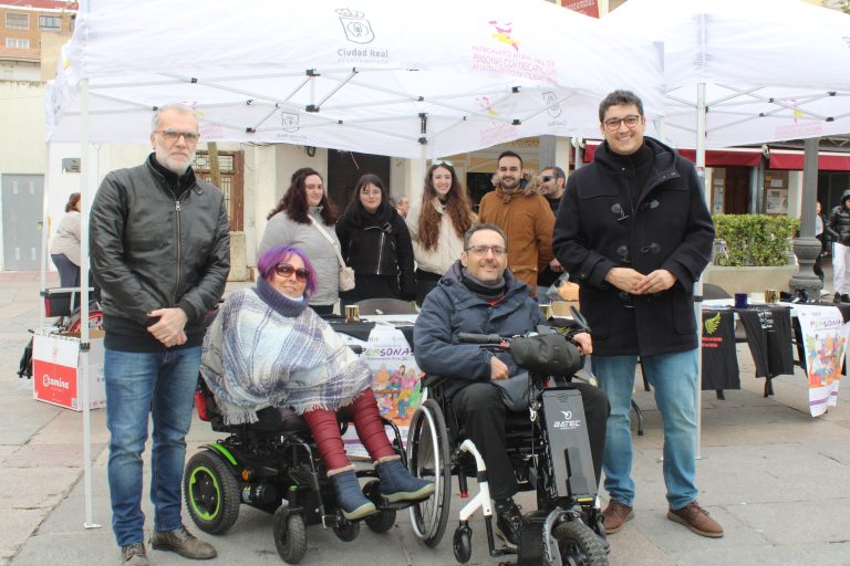 El Gobierno de Castilla-La Mancha muestra su apoyo a la Federación de Ataxias y las personas que padecen enfermedades raras