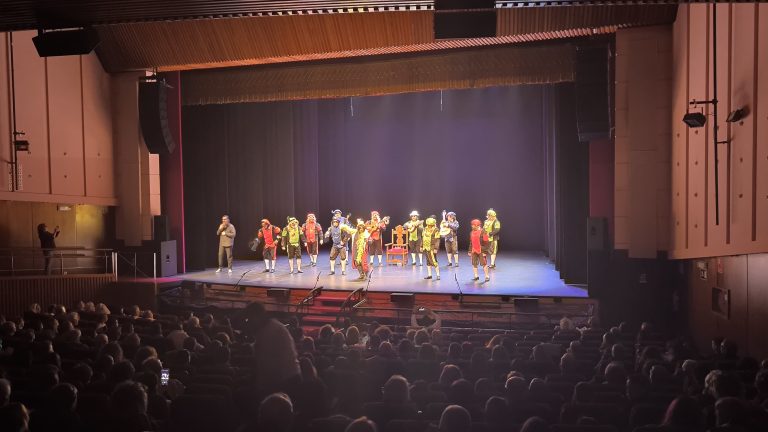Javier Ruiz inaugura el carnaval de Ciudad Real con un discurso cargado de humor y referencias a la actualidad