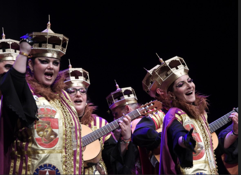 Chirigotas y comparsas hicieron vibrar al Auditorio de Puertollano