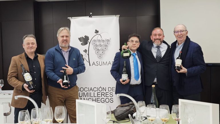 La Asociación de Sumilleres Manchegos renueva su junta directiva en Campo de Criptana durante la celebración de su asamblea a anual