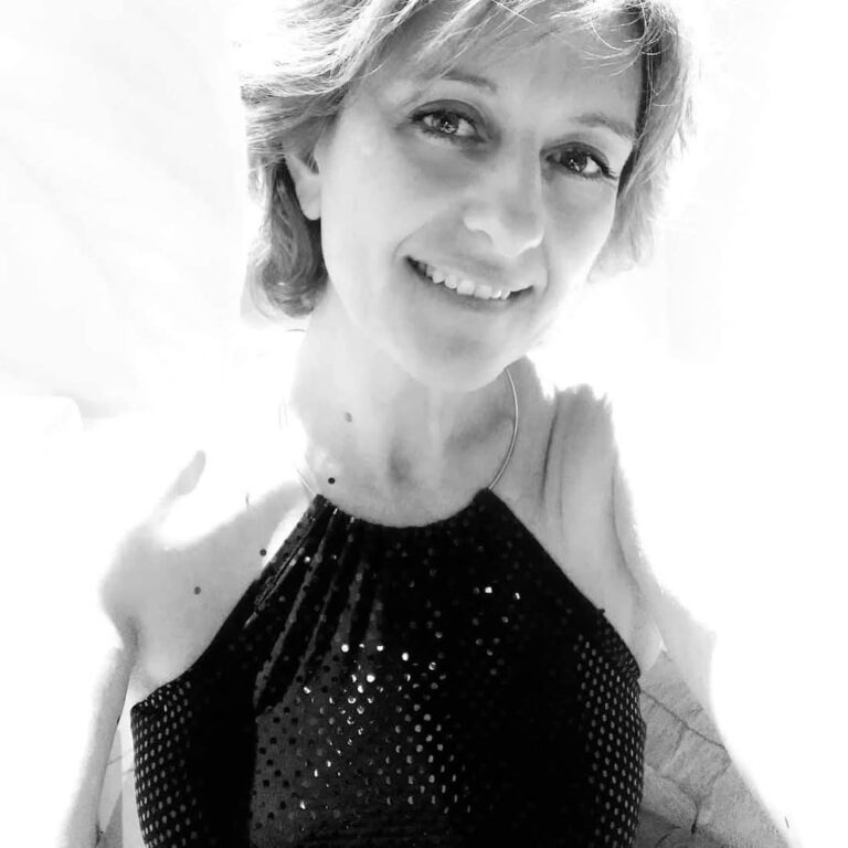 El Colectivo Literario y Artístico Alianza Litterae celebra un encuentro con la poeta Silvia Ramos