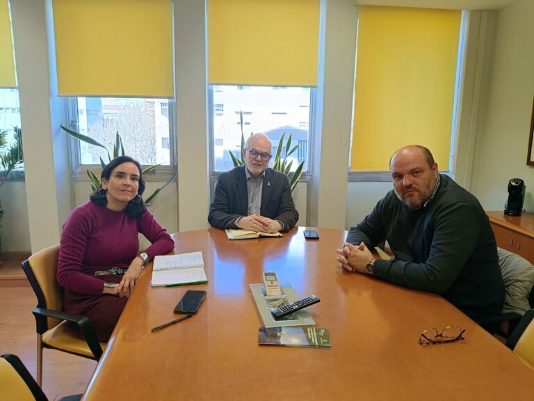 El alcalde de Alcolea y la Junta exigen a Unión Fenosa una solución inmediata a los cortes de suministro eléctrico en el municipio