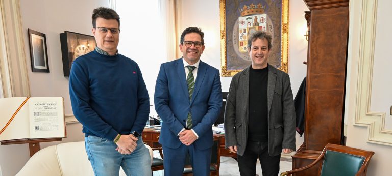 Valverde ofrece la colaboración de la Diputación de Ciudad Real para abordar diferentes proyectos de la Orquesta Filarmónica de la Mancha “OFMAN”