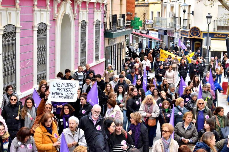 Manifestación en Puertollano por la igualdad de la mujer y contra la violencia machista