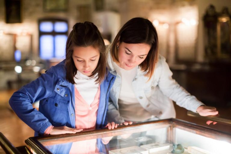 El Gobierno regional celebra el Día Internacional de las Mujeres desde la Cultura con 60 actividades repartidas en museos, bibliotecas y archivos