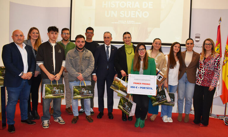Puertollano: Tres alumnas del Leonardo Da Vinci ganan “Puerto Emprende” con un innovador proyecto de ladrillos ecológicos reciclados