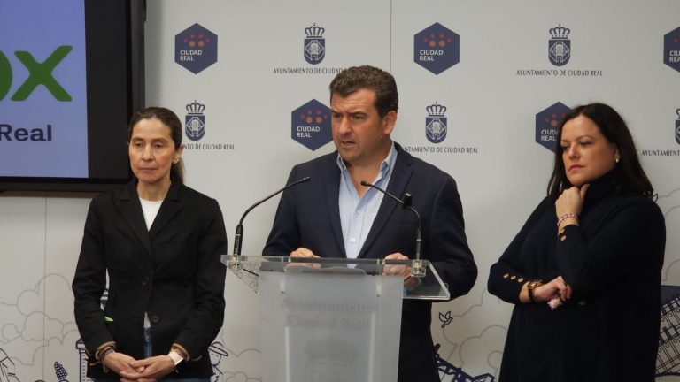 Chamorro acusa al PP de «desleal» y destaca que la salida de Vox del Gobierno municipal fue «abrupta»