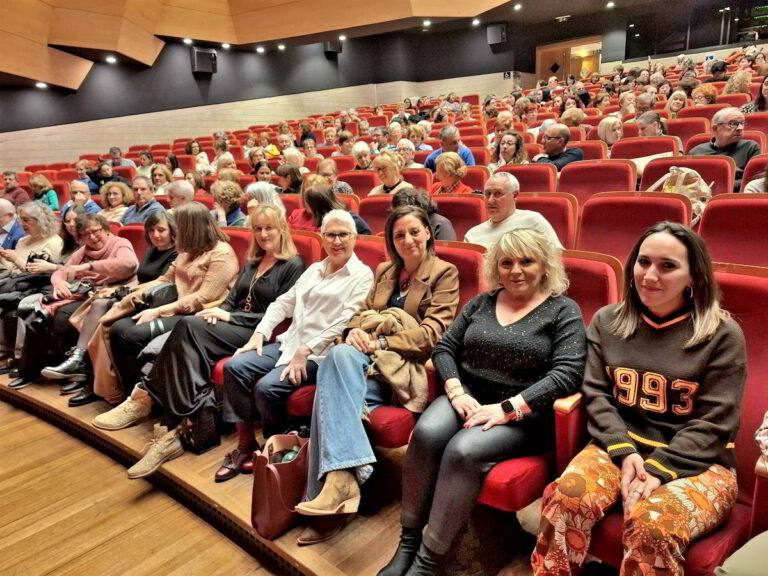 Puertollano: Un duelo de altura entre Clara Campoamor y Victoria Kent en el Auditorio