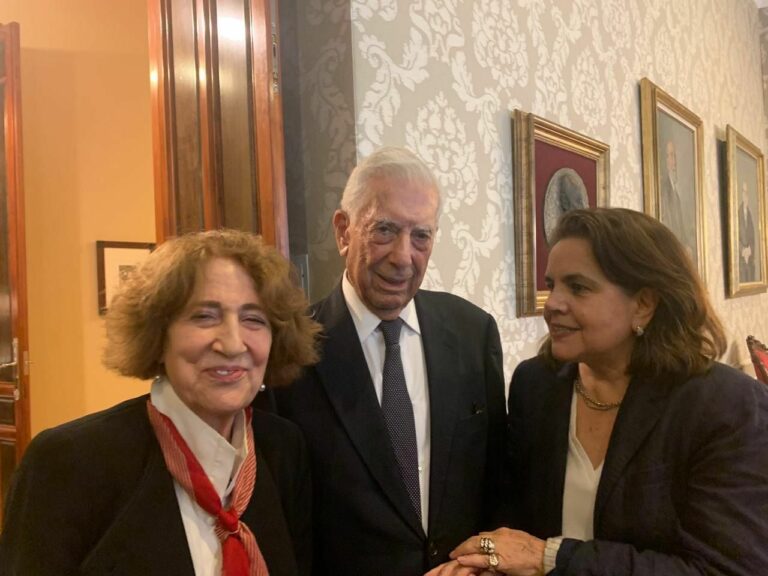 Vargas Llosa y su amor por Bolivia