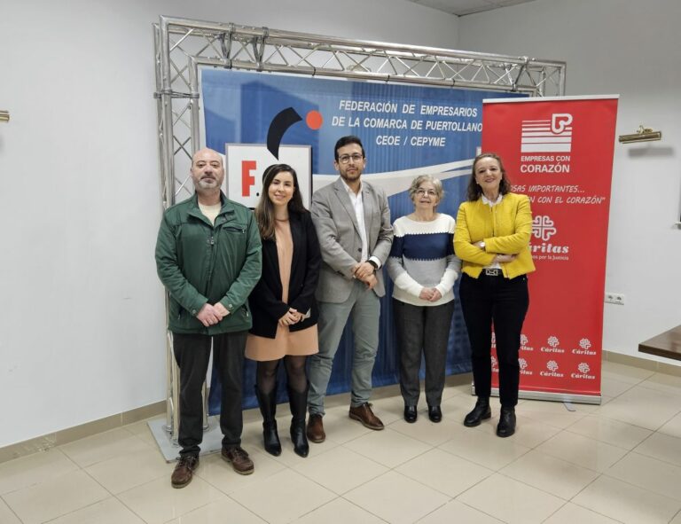 FEPU y Cáritas Interparroquial de Puertollano sellan un convenio de colaboración para impulsar la solidaridad empresarial