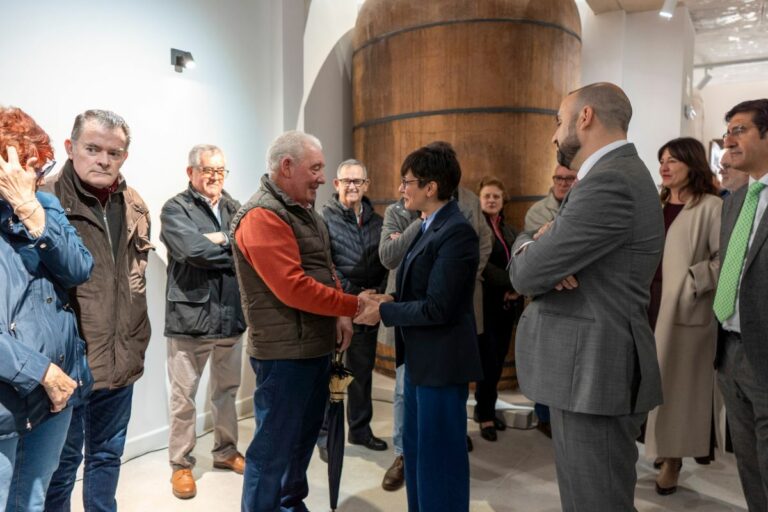 Isabel Rodríguez inaugura en Argamasilla de Calatrava el Espacio Cultural “La Bodega”, rehabilitado con la financiación del Gobierno