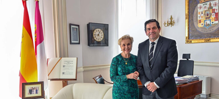 Valverde muestra gran interés ante la propuesta para que Ciudad Real sea la sede del Congreso de la Unión Europea de Mayores con motivo del 30 aniversario de su fundación