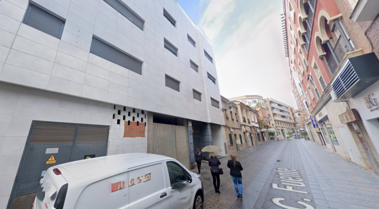 Puertollano: El «banco malo» subasta siete cocheras, dos pisos y un local en un flamante bloque del corazón de Puertollano