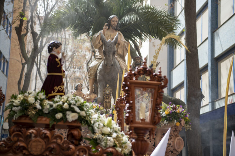 La borriquilla desafía al cielo en Ciudad Real