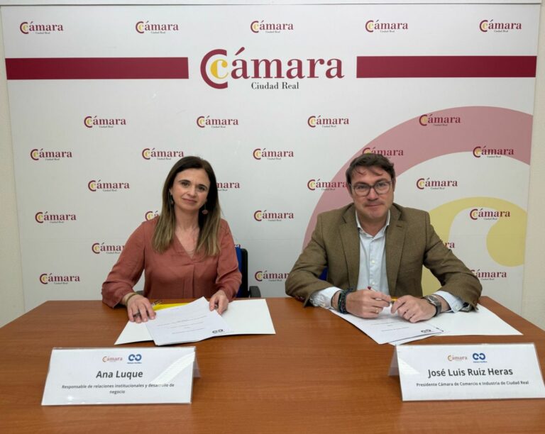 La Cámara de Comercio de Ciudad Real y Cámara Certifica firman un convenio para impulsar la certificación empresarial en la provincia