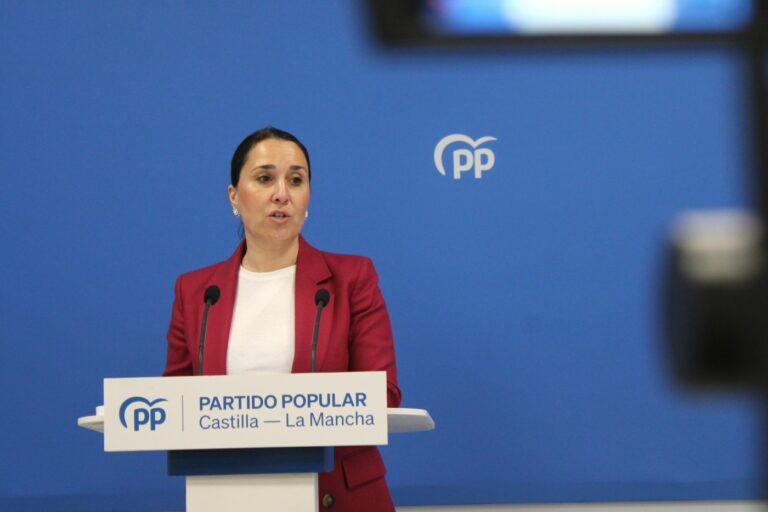 Hernández advierte del «colapso» en la Atención Primaria y defiende su modernización, menos listas de espera y la recuperación de la carrera profesional sanitaria