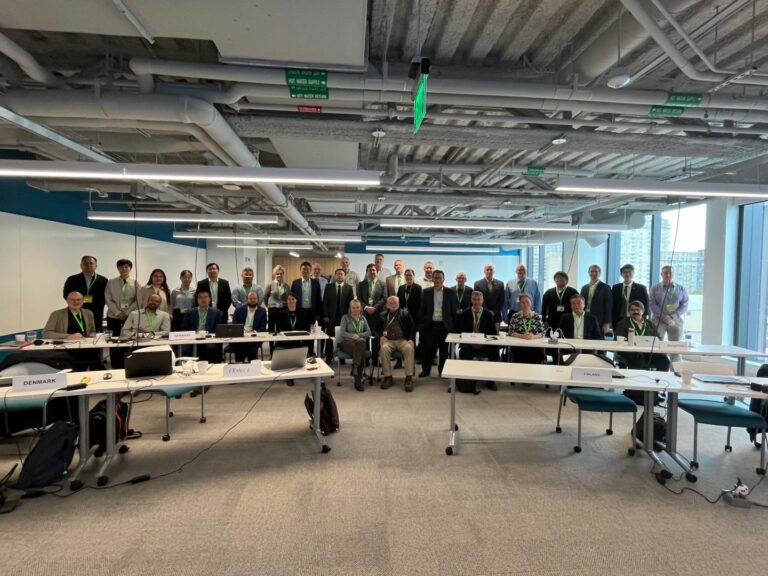 El Instituto de Investigación en Energías Renovables de la UCLM participa en Boston en la Comisión Electrotécnica Internacional