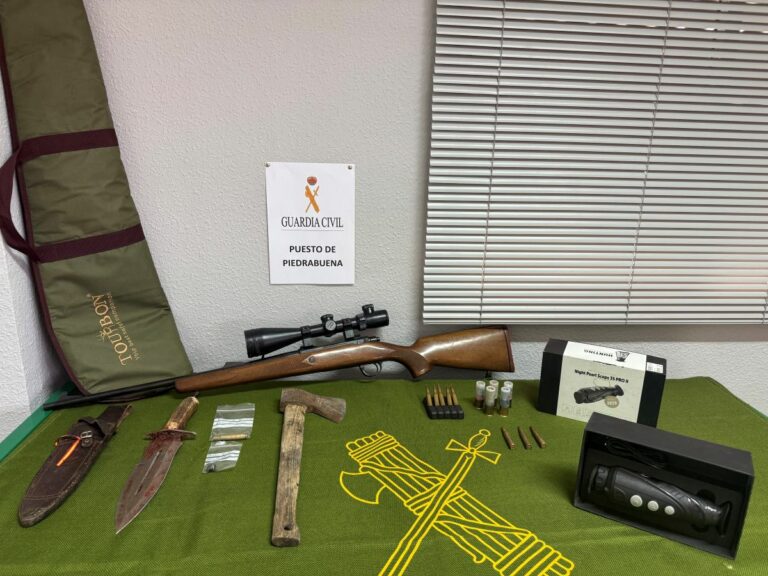 Detenidos dos furtivos por la Guardia Civil mientras practicaban la caza ilegal en Piedrabuena