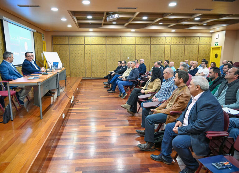 La Diputación contribuye a la mejora de la seguridad vial y a agilizar el trabajo de las policías locales de la provincia con la aplicación SmartPol®