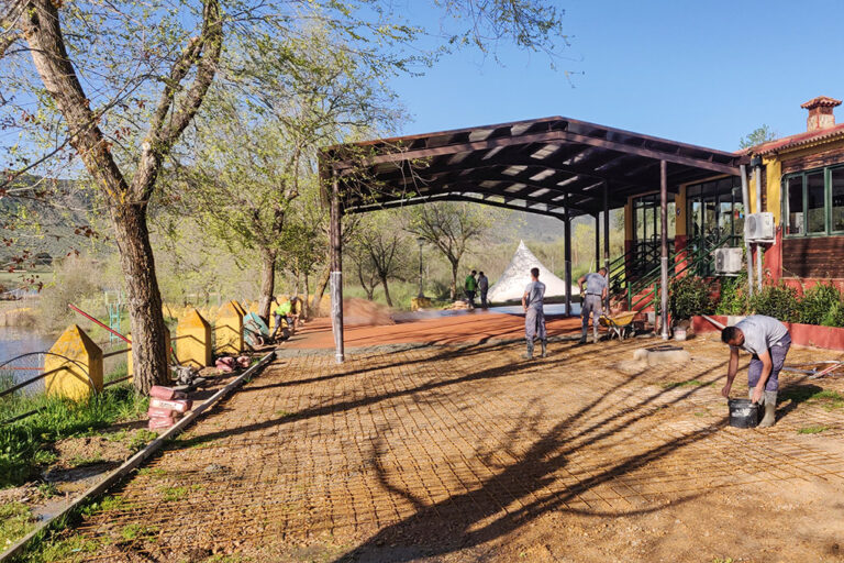 Madrona Activa abandona la gestión del complejo turístico Arroyo Carboneras de Brazatortas