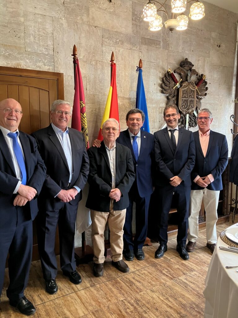 ARQUICMA visita a la dirección del complejo industrial de Repsol en Puertollano