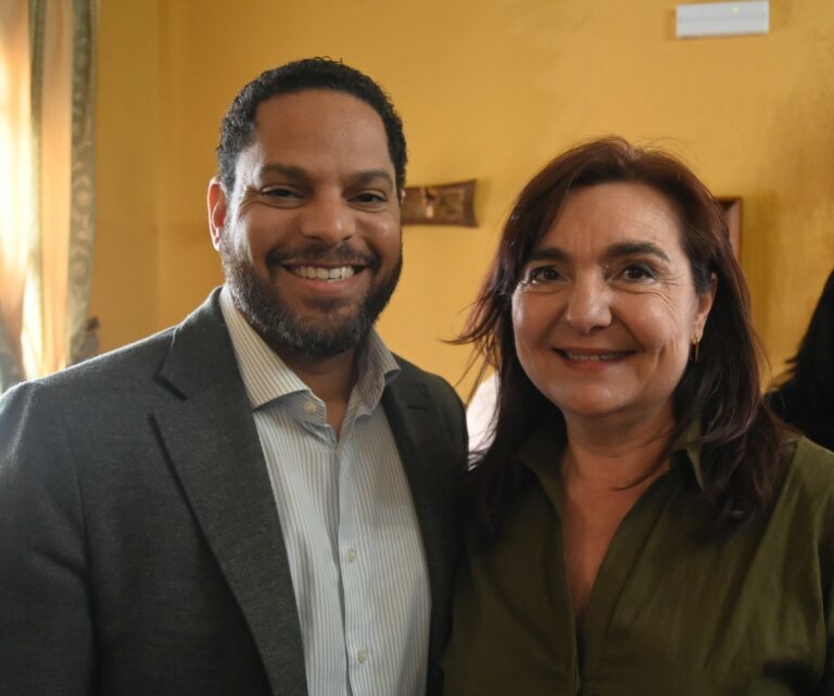 Dolores González (Vox) renuncia a su retribución como concejal para impulsar una zona verde en Bolaños