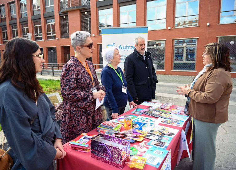 La Diputación de Ciudad Real colabora con Autrade con motivo del Día Internacional del Autismo