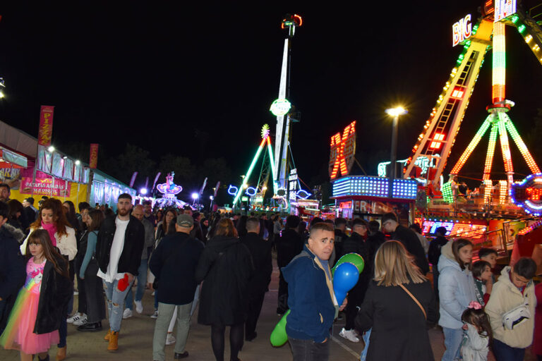 La Feria de Mayo de Puertollano celebra este martes el primer día del niño