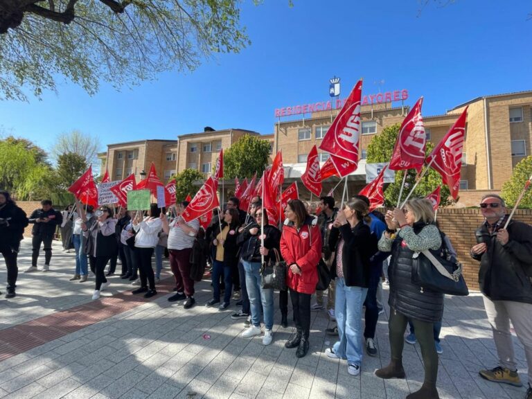 “Las trabajadoras de la residencia del Paseo de la Cuba de Albacete no pueden sufrir la falta de solvencia de la empresa Centenari que gestiona el servicio”