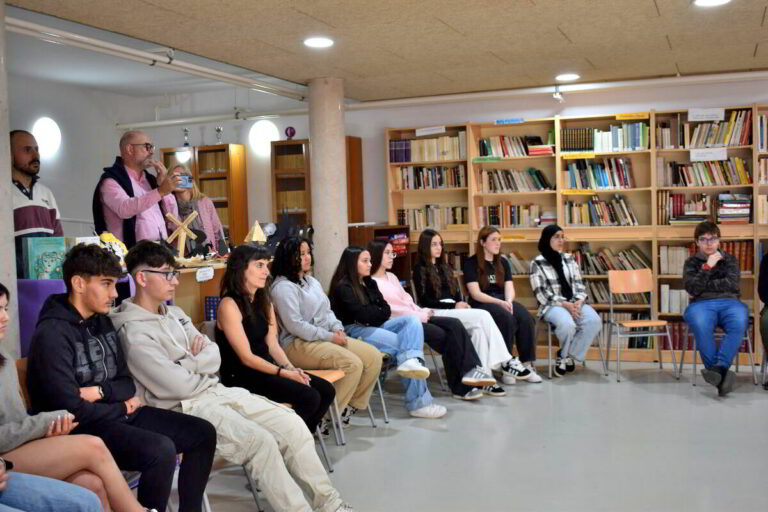 Puertollano: Lectura inclusiva de la obra de Ruiz Zafón en el IES Dámaso Alonso
