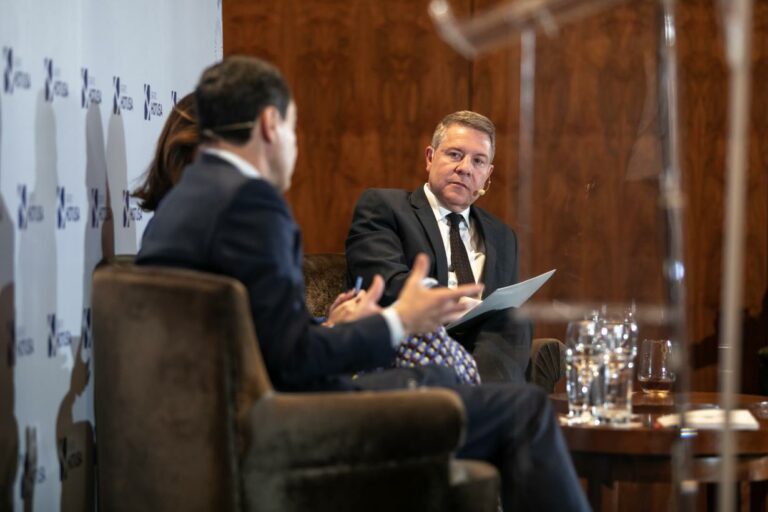 Emiliano García-Page destaca el liderazgo del sector turístico español a nivel mundial y reivindica una mayor armonización interna del mismo