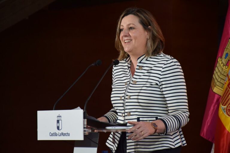 Las exportaciones regionales superan los 906,5 millones de euros en febrero y crecen por encima del once por ciento en los dos primeros meses del año