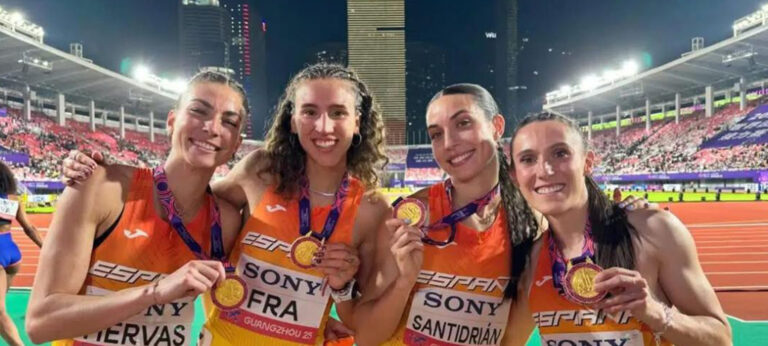 El presidente de la Diputación de Ciudad Real felicita a Paula Sevilla por las históricas medallas que ha logrado en el Mundial de Atletismo de China