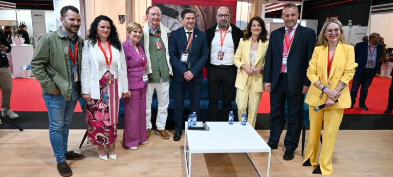 El vino, la cocina y el reto de reconquistar al comensal joven, a debate en el stand de la Diputación de Ciudad Real en FENAVIN