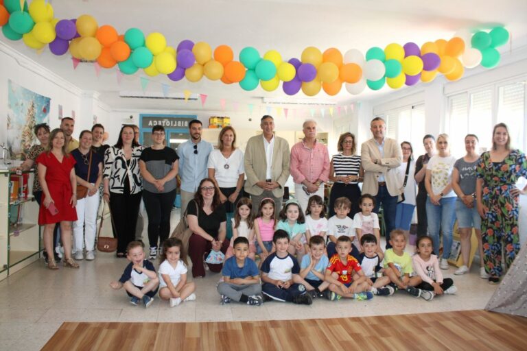 El Gobierno de Castilla-La Mancha reafirma su apuesta por la innovación educativa con la inauguración de un aula de robótica en Malagón