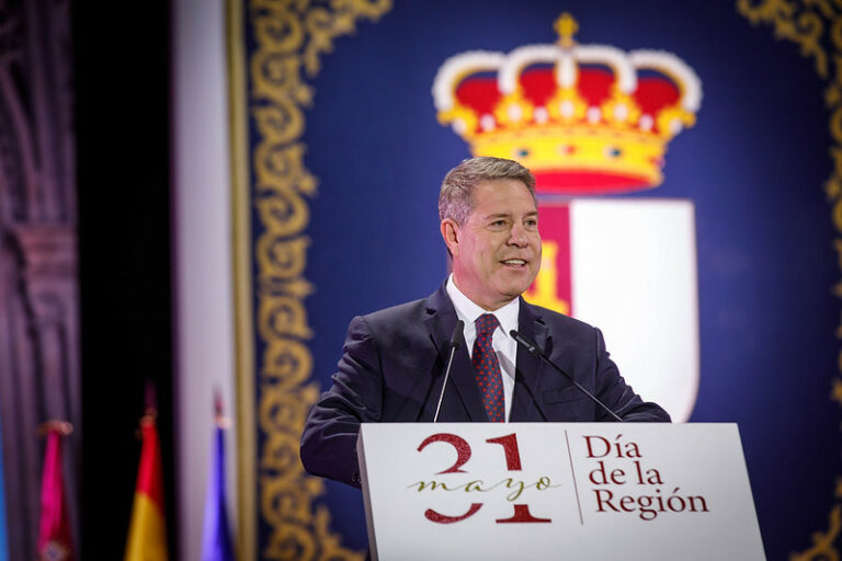 Page reivindica una región libre del «frentismo fingido e interesado» de la política nacional