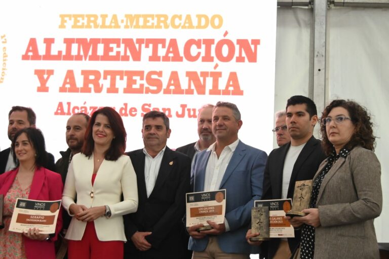 Pelayo (VOX) destaca el papel del sector agroalimentario como motor económico en la inauguración de la Feria de los Sabores de Alcázar de San Juan