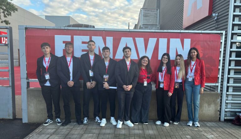 El IES Maestre de Calatrava aporta talento a las empresas exportadoras en FENAVIN