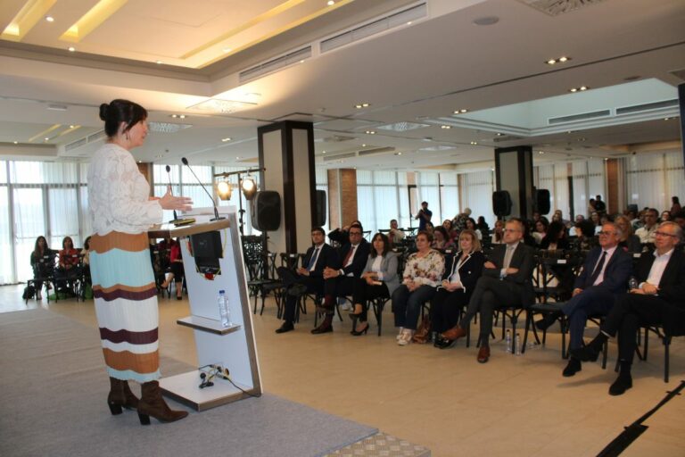 Blanca Fernández pide blindar el sistema de la atención a la dependencia, que en Castilla-La Mancha es sinónimo de “igualdad, equidad y dignidad”