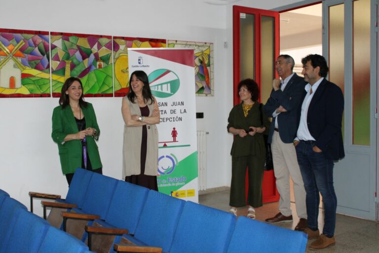El Gobierno regional refuerza la FP en la provincia de Ciudad Real con cuatro nuevos ciclos formativos y una inversión de 933.000 euros en aulas tecnológicas