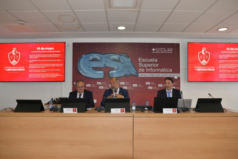 La UCLM y el Gobierno regional refuerzan su compromiso con la seguridad digital a través de la Cátedra de Ciberseguridad