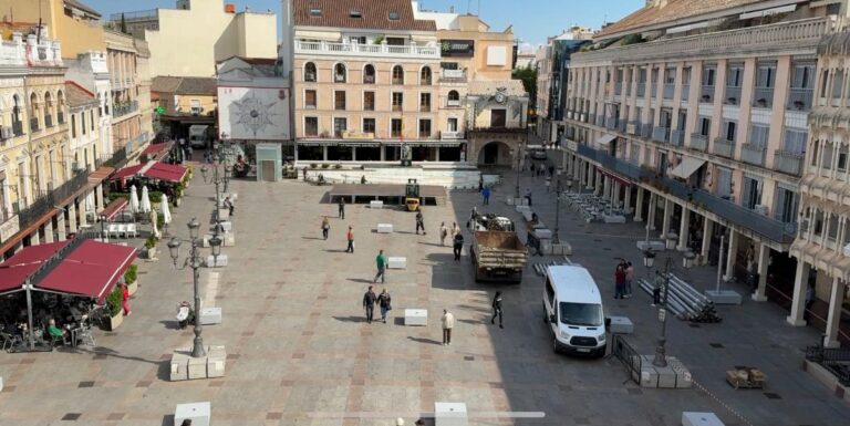 El nuevo entoldado será «el gran acicate» para usar la Plaza Mayor de Ciudad Real en verano El nuevo entoldado será «el gran acicate» para usar la Plaza Mayor de Ciudad Real en verano