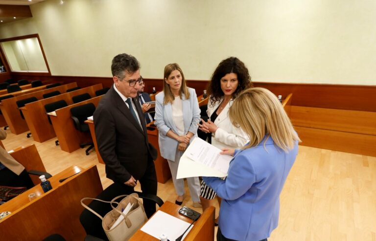 El camino del nuevo Estatuto de C-LM se desbloquea tras acordar PP-PSOE que las Cortes tengan hasta 55 diputados